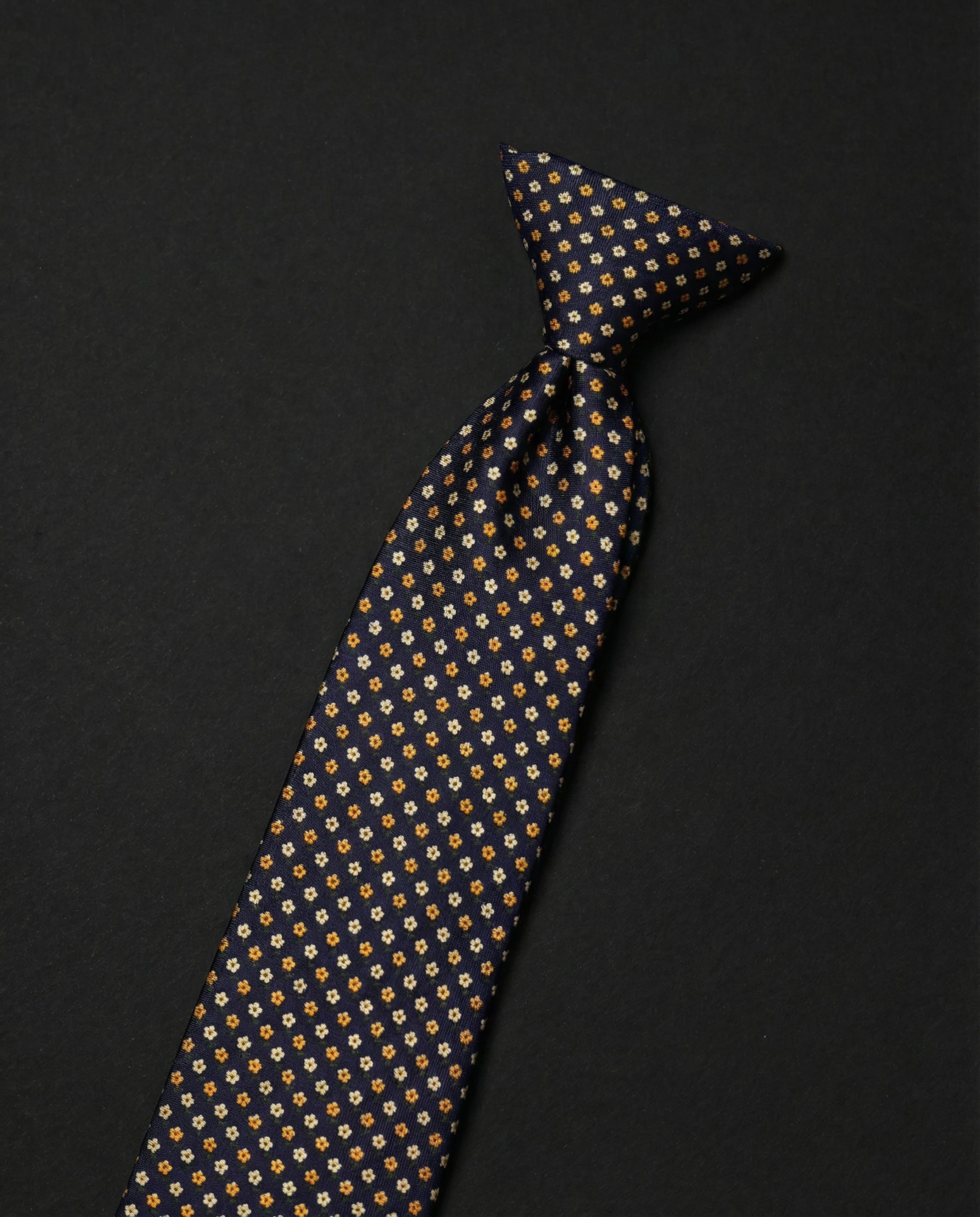 Standard Wide Ready Tie (49)