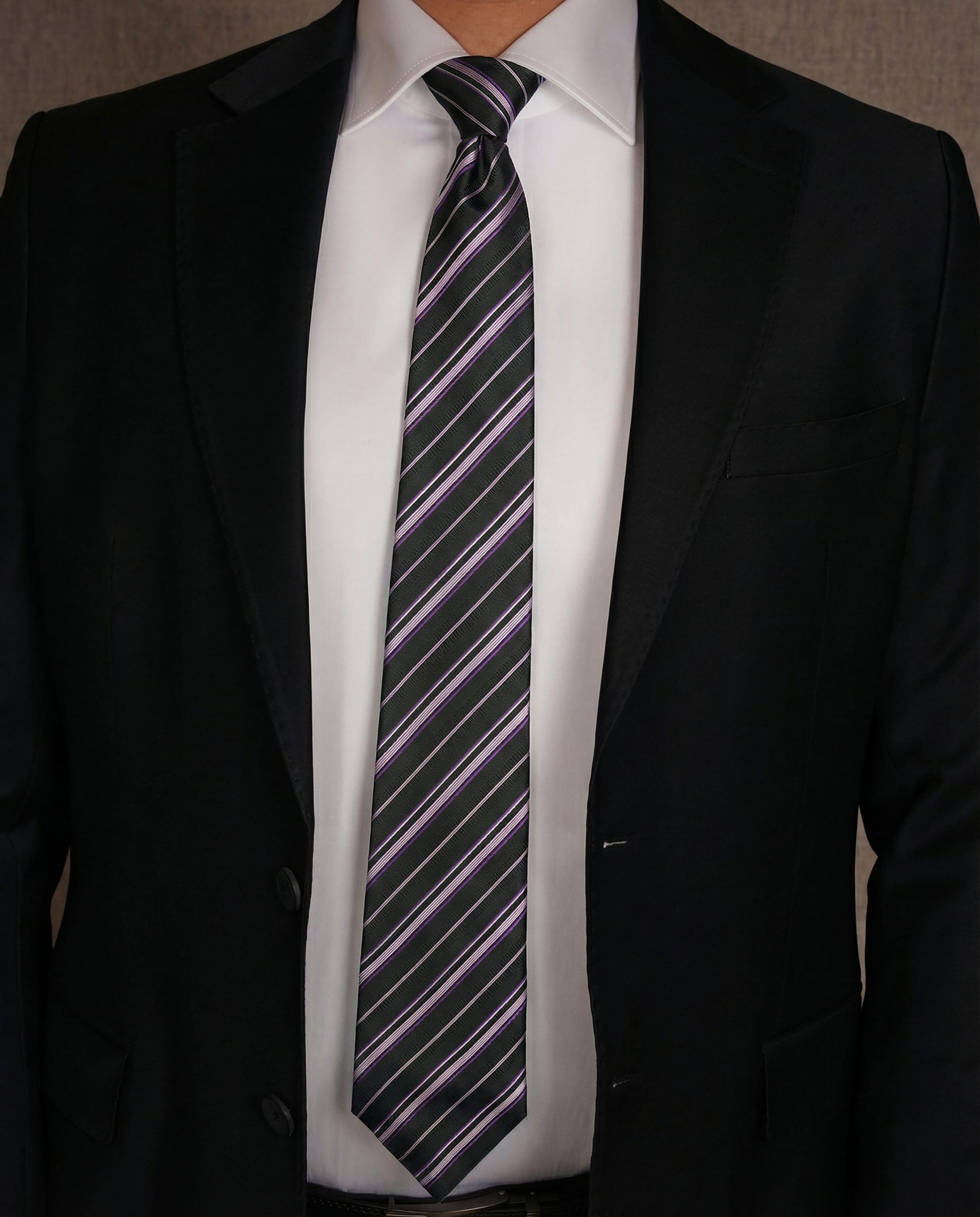 Standard Wide Ready Tie (49)