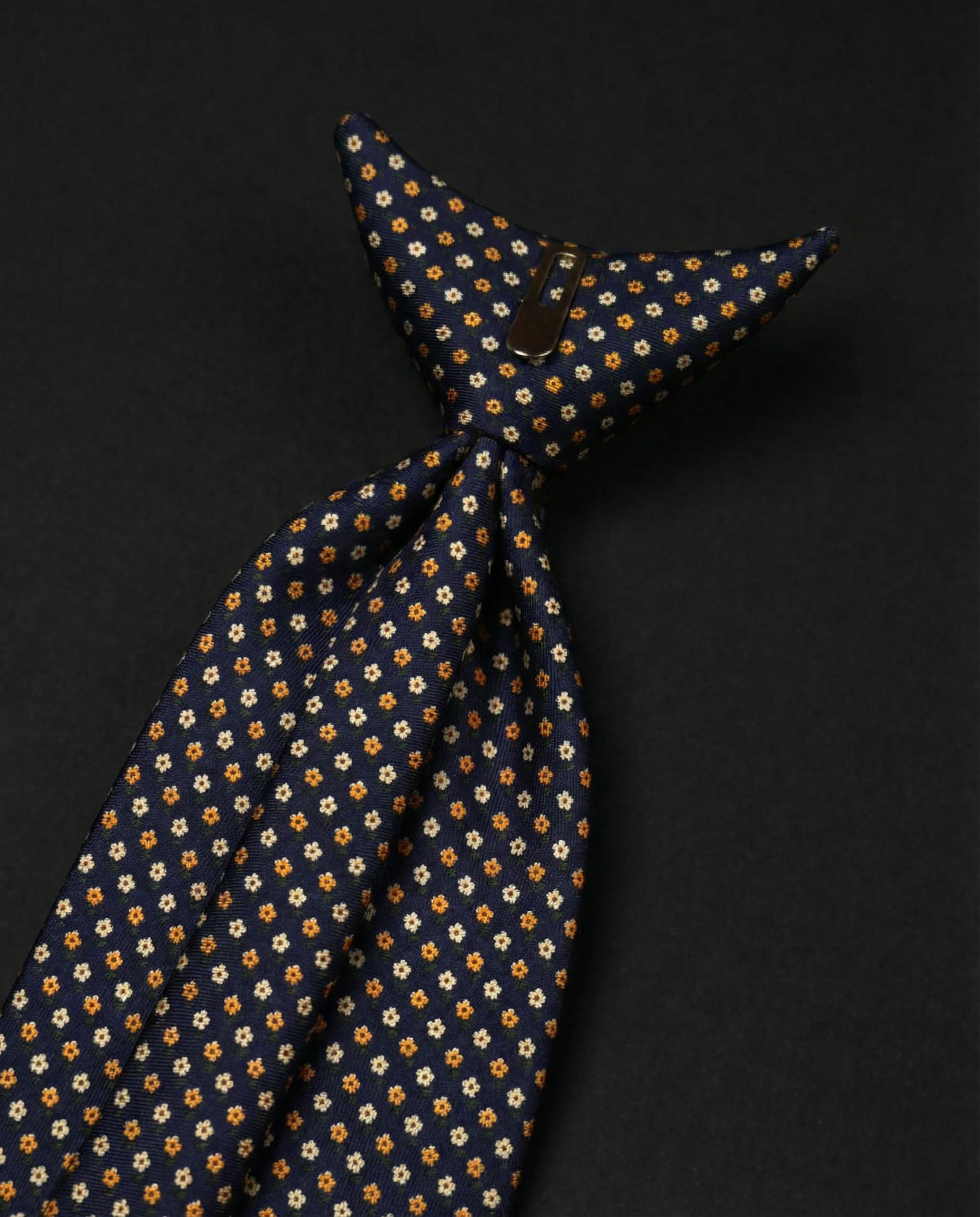 Standard Wide Ready Tie (49)