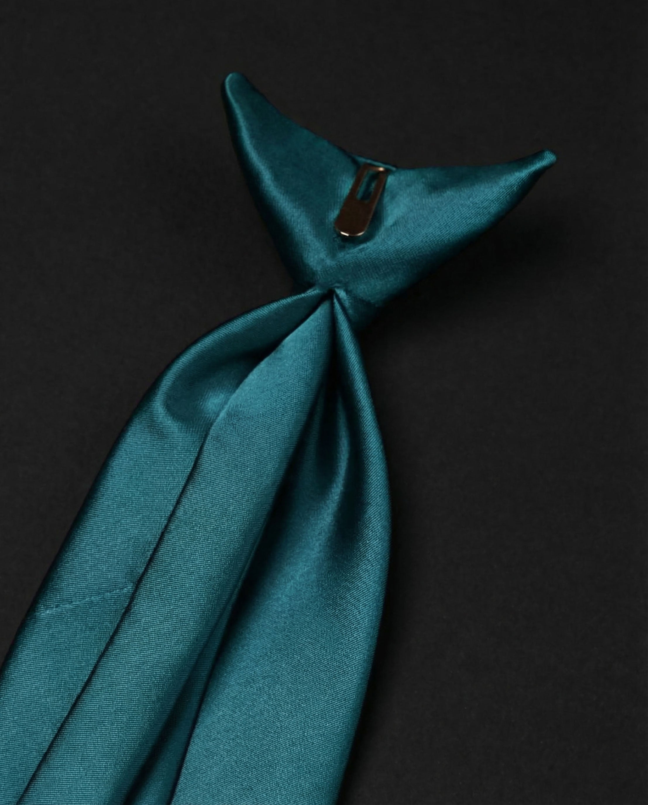 Basic Slim Ready Tie