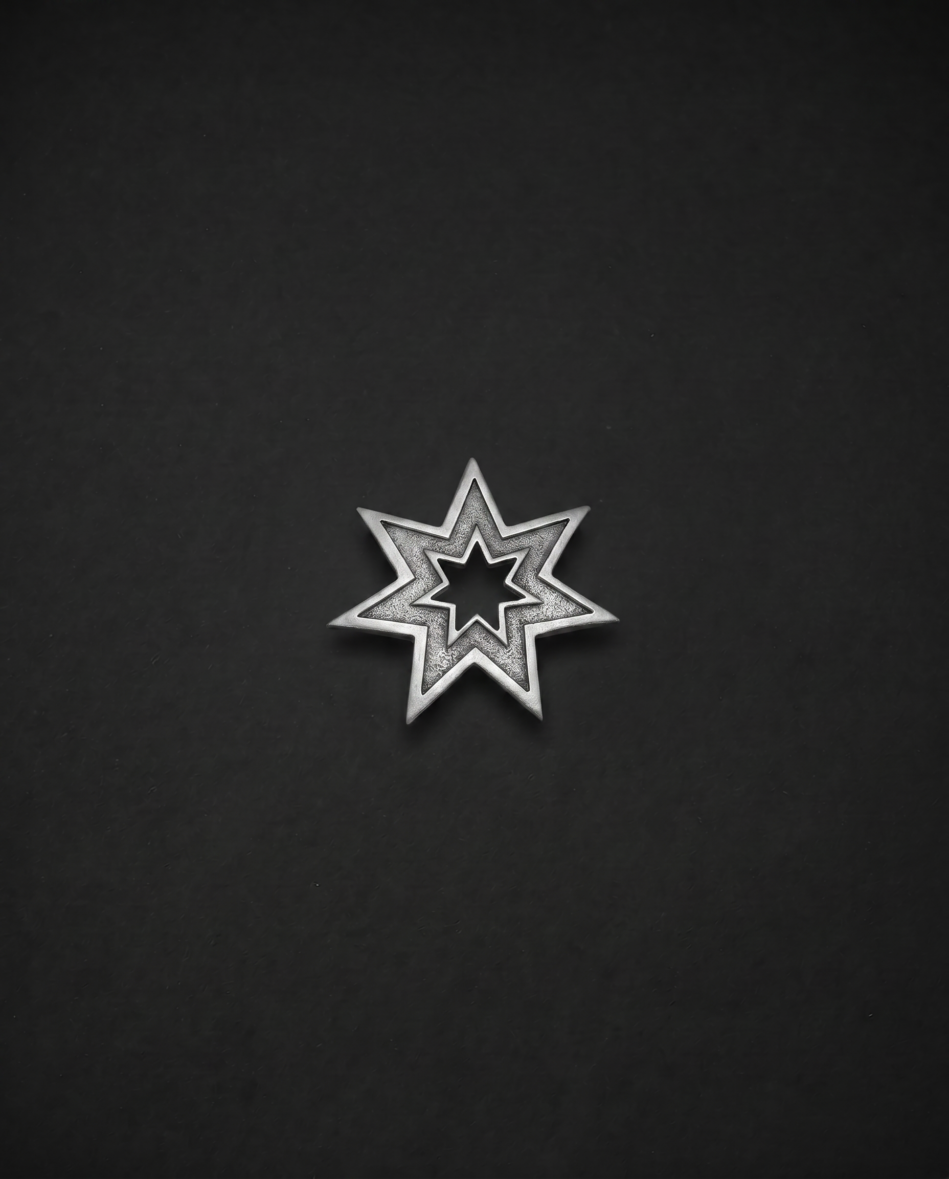 Brooch - Silver/Gold