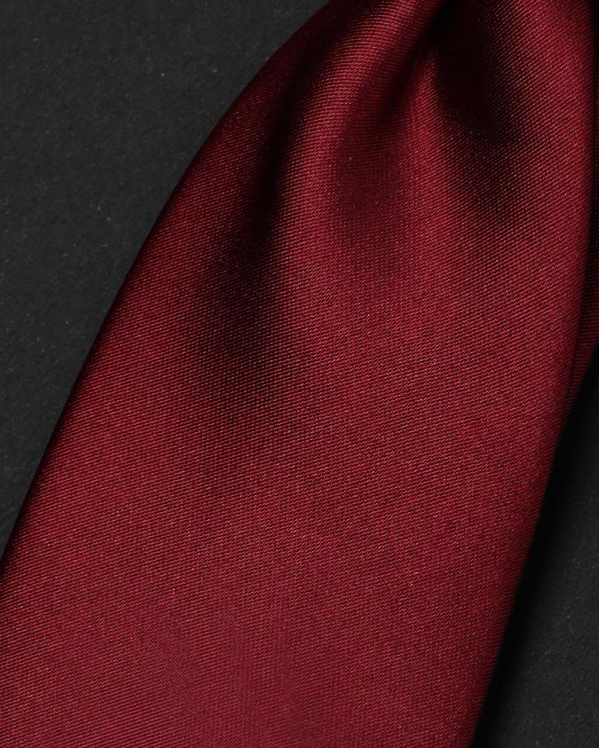 Basic Red Ready Tie