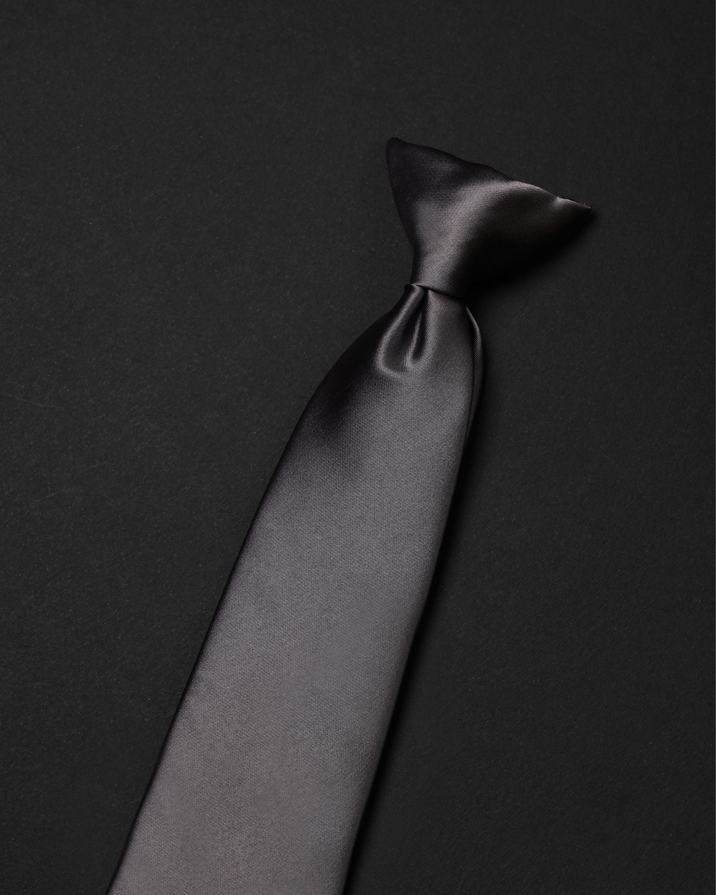 Basic Gray Ready Tie