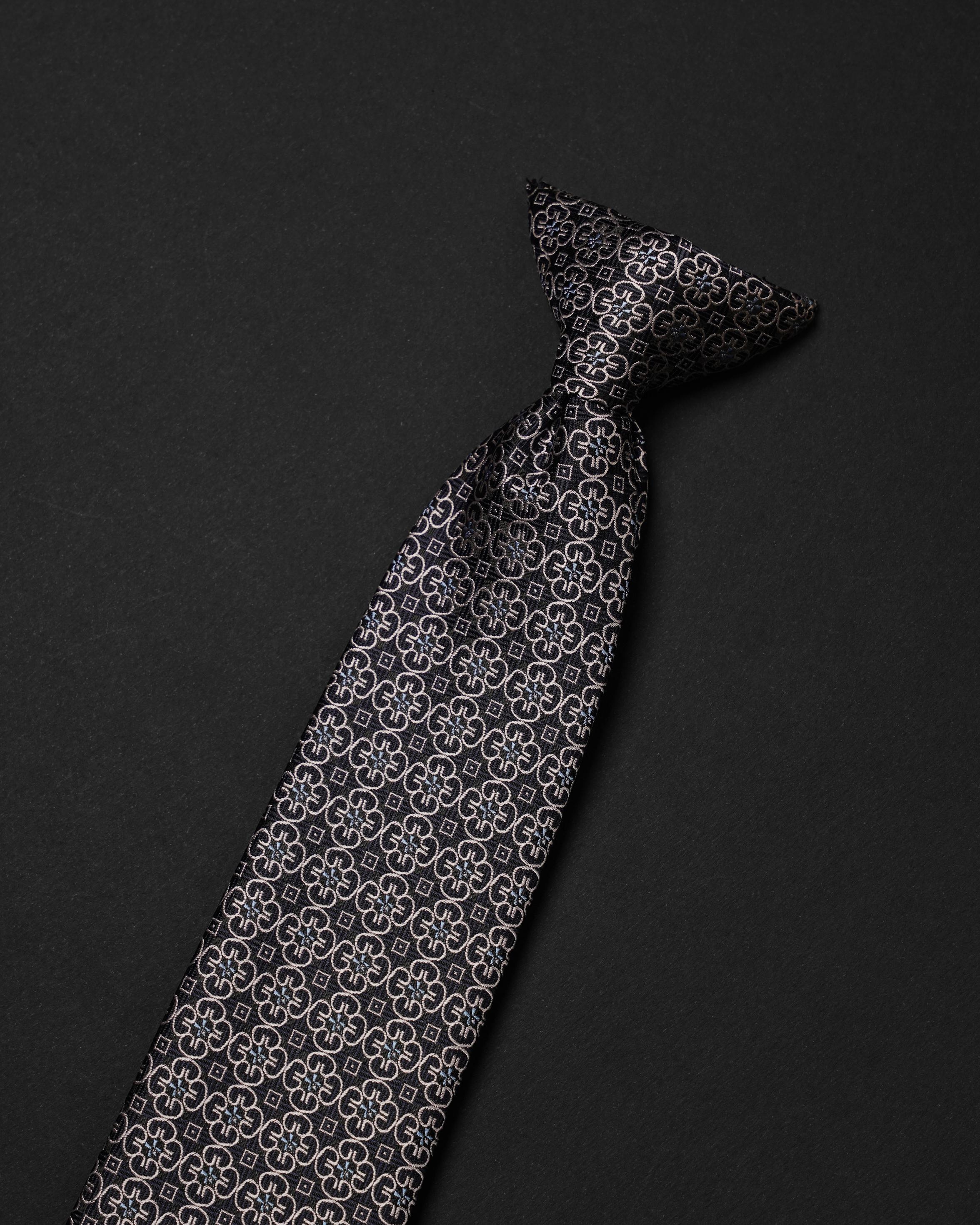 Standard Ready Tie