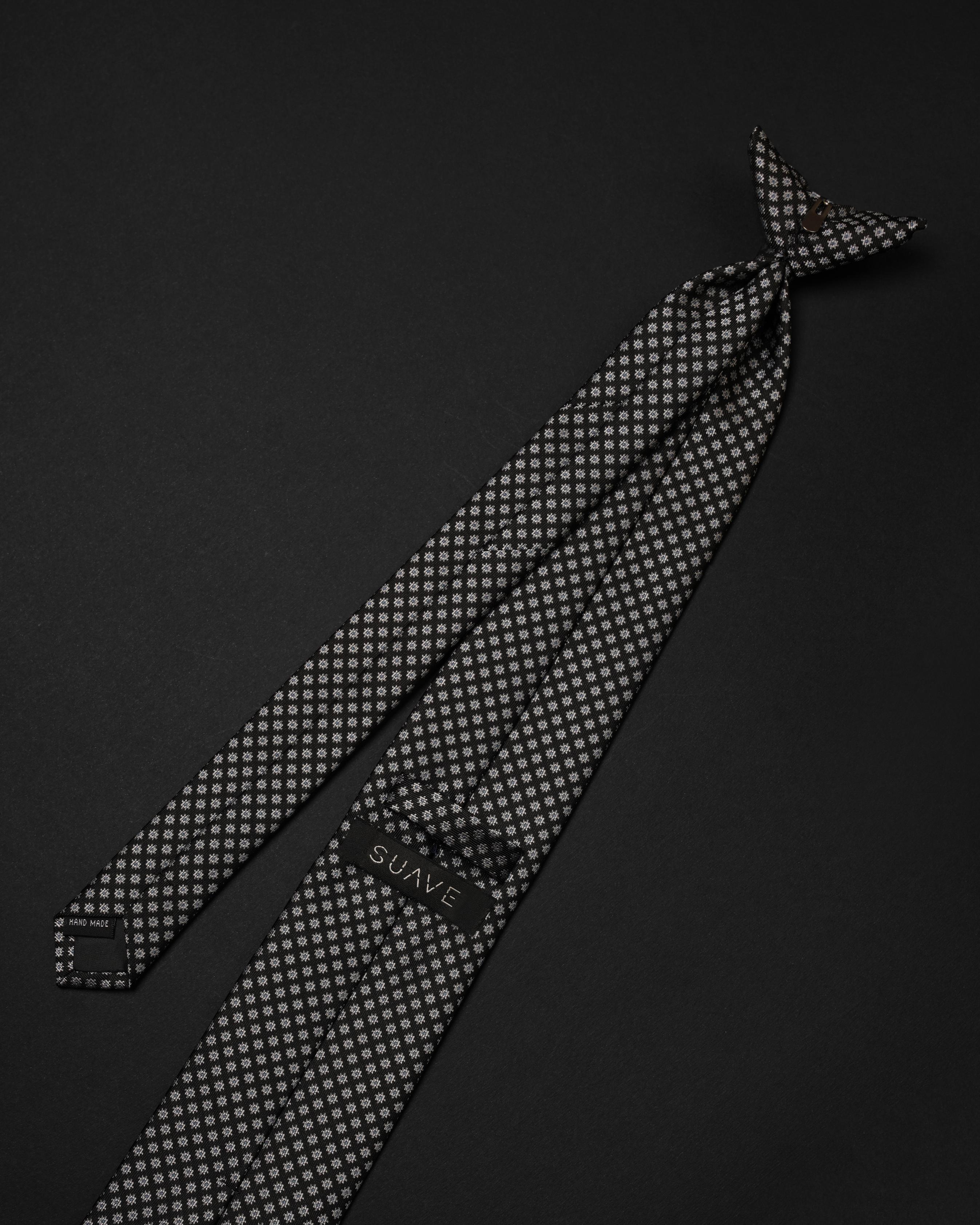 Standard Ready Tie