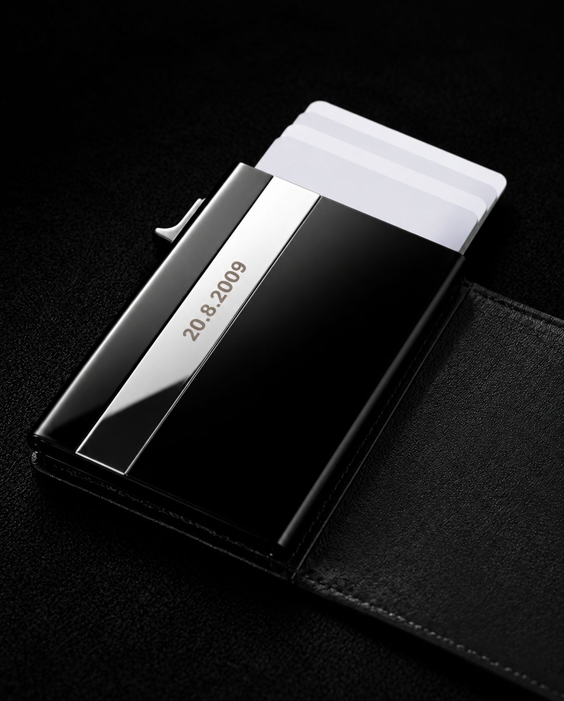 Wallet Engraving - حفر على المحفظة