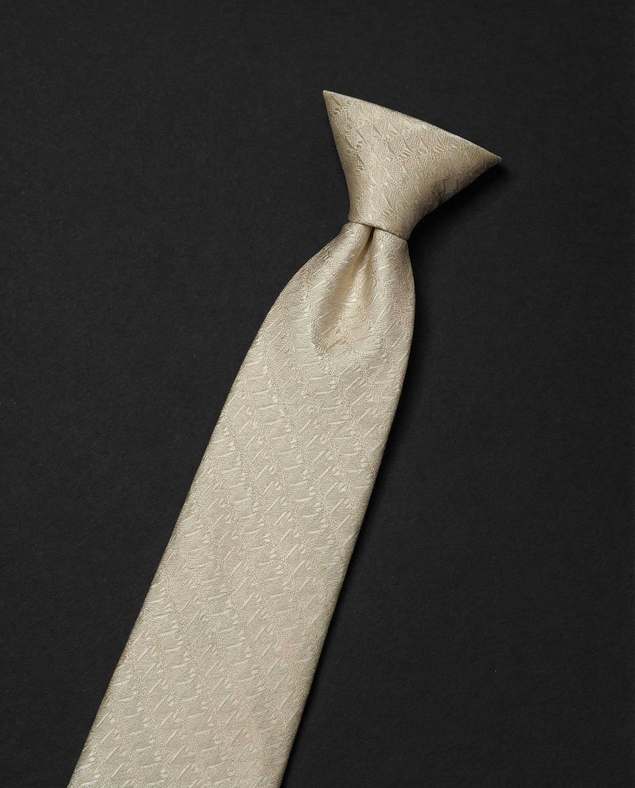 Standard Ready Tie