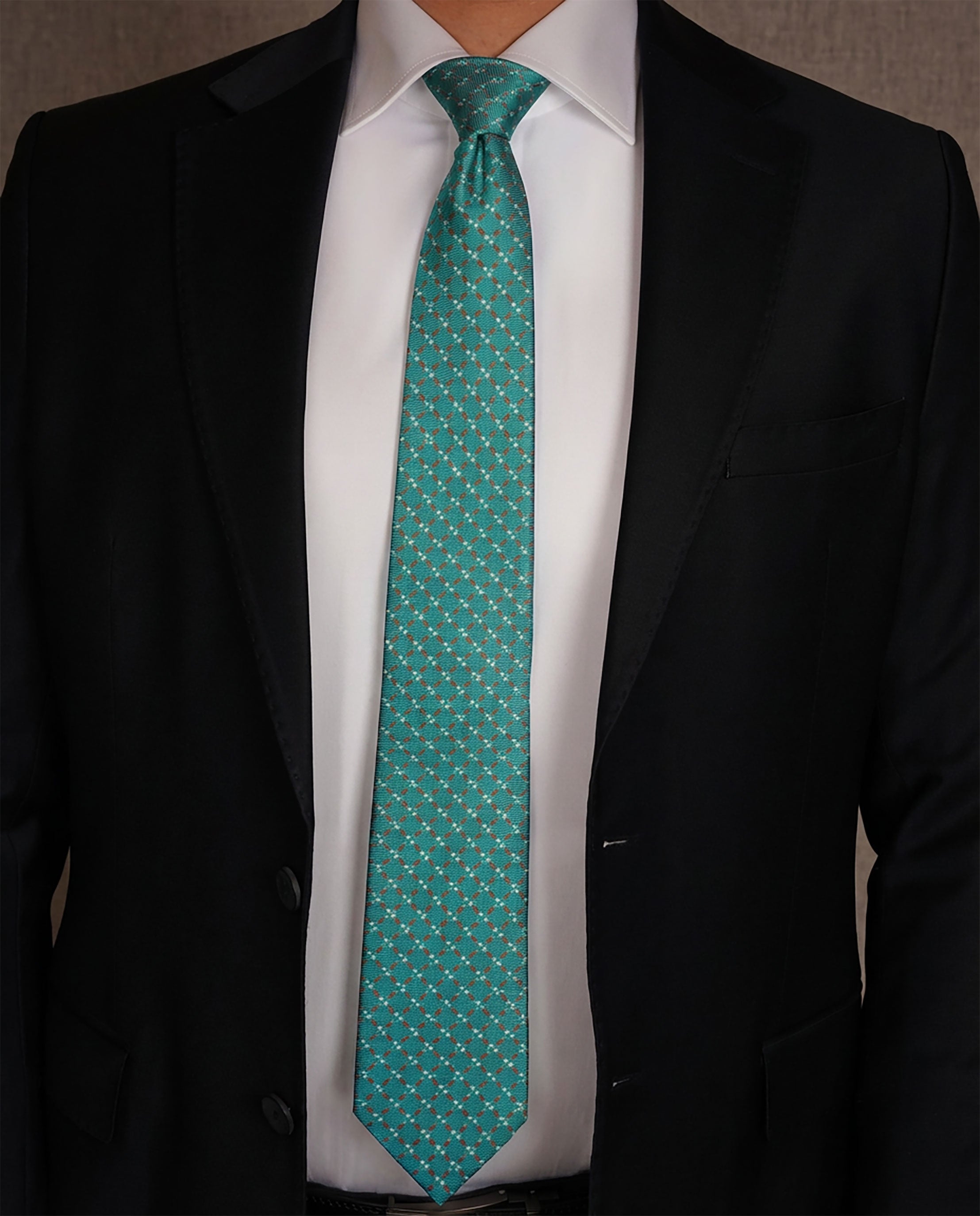 Premium Ready Tie