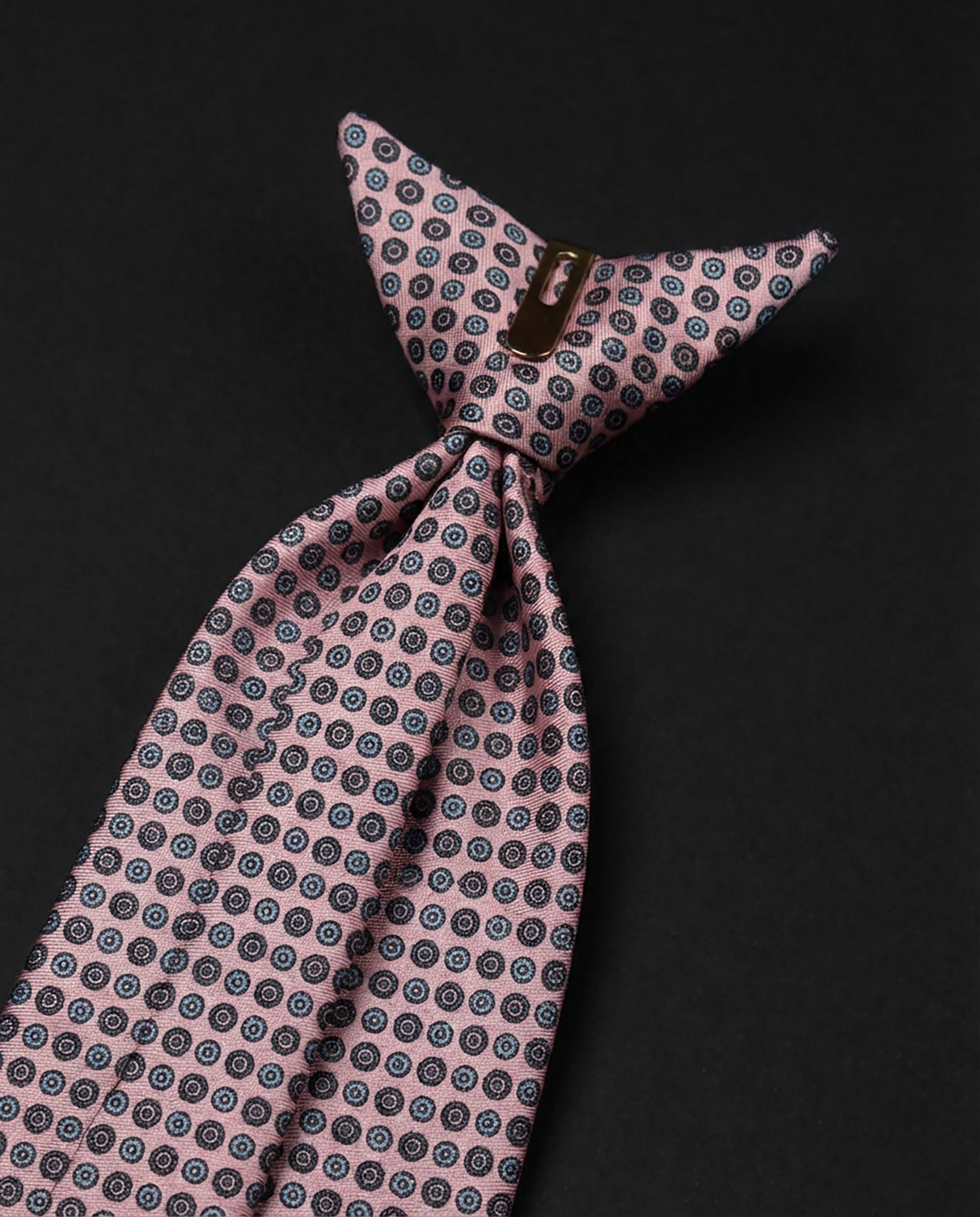 Premium Ready Tie