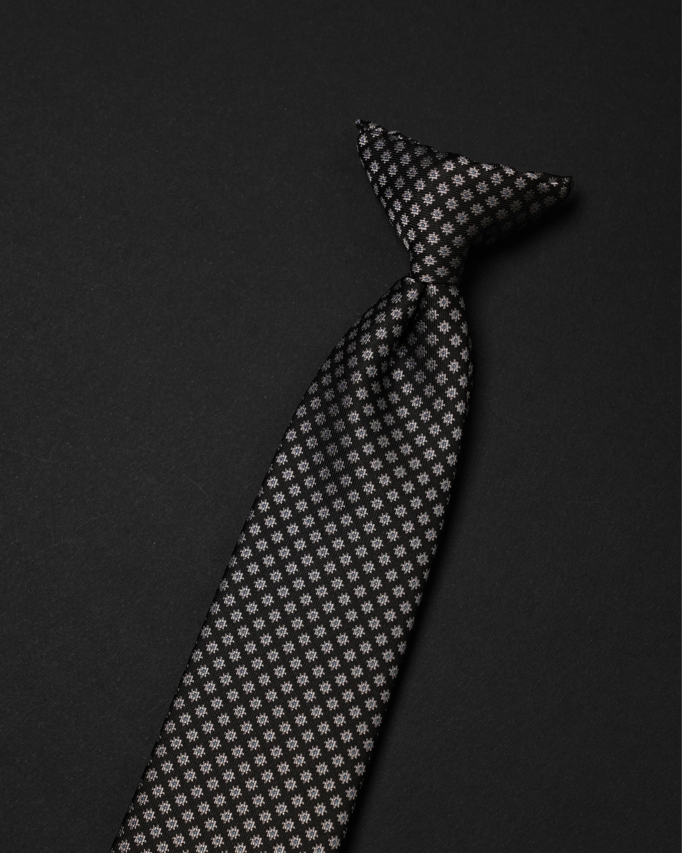 Standard Ready Tie